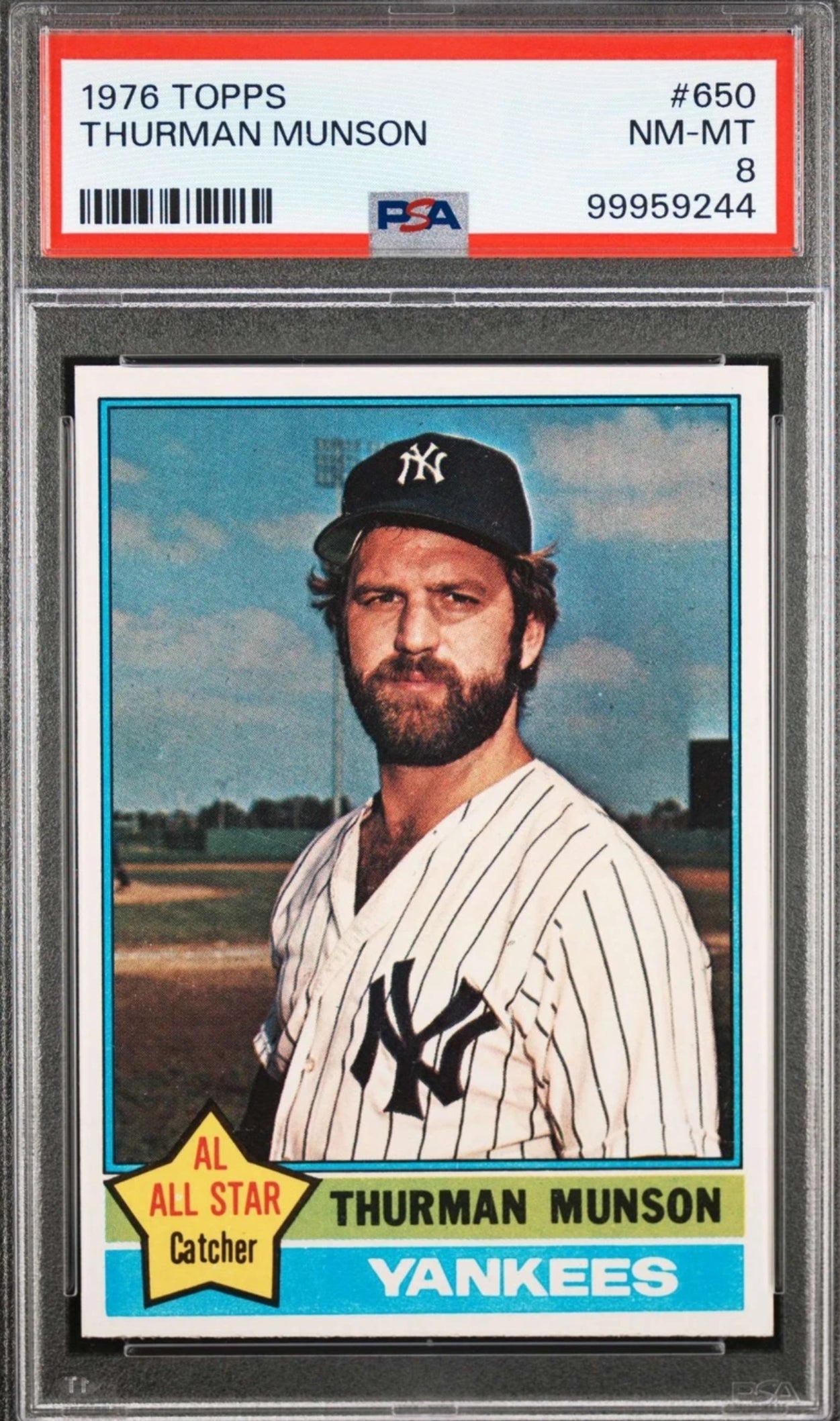 1976 TOPPS #650 THURMAN MUNSON PSA 8